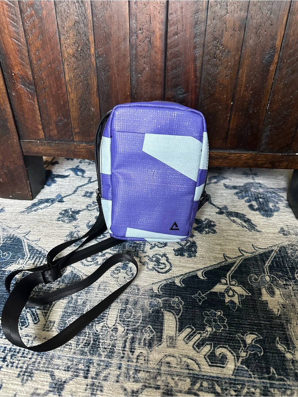 Rareform Sydney Travel Crossbody